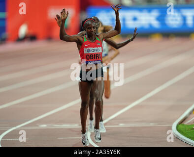 Doha, Qatar. 5ème Oct, 2019. Hellen Obiri du Kenya la gagnante 5000 mètre pour les femmes pendant la 17e Championnats du monde d'athlétisme IAAF à la Khalifa Stadium de Doha, au Qatar. Ulrik Pedersen/CSM/Alamy Live News Banque D'Images