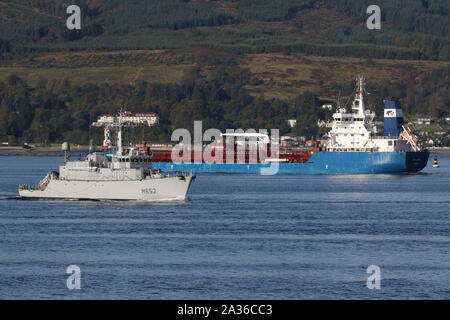 La Marine française, Cephee destiné au chasseur de Gourock en passant à son arrivée pour l'exercice Joint Warrior 19-2, avec le pétrolier Bro Nordby derrière. Banque D'Images