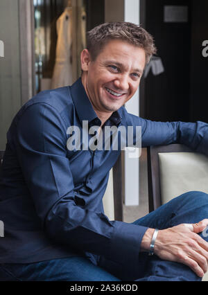 Portraits exclusifs de Jeremy Renner tandis qu'à Sydney pour faire la promotion de son film The Bourne Legacy, le Park Hyatt, Sydney. Banque D'Images