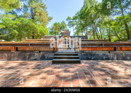 Kien Phuc tombe dans le parc du Vietnam Tu Duc ancienne tombe royale près de Hue, Vietnam. Site du patrimoine mondial de l'Unesco Banque D'Images