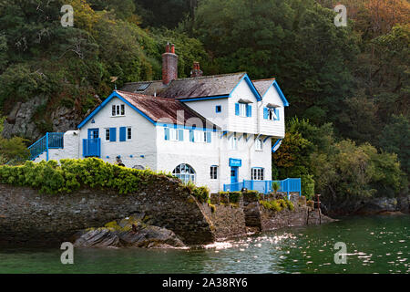 Ferryside House était autrefois la maison d'auteur Daphné du Maurier, sur les rives de la rivière fowey à bodinnick à Cornwall, Angleterre, Grande-Bretagne, Banque D'Images