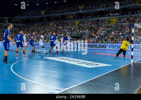 ZAGREB, CROATIE - 14 septembre 2019 : man's EHF Ligue championnat. La PPD Zagreb contre Paris Saint-Germain. Les joueurs en action Banque D'Images