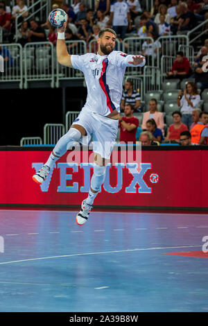 ZAGREB, CROATIE - 14 septembre 2019 : man's EHF Ligue championnat. La PPD Zagreb contre Paris Saint-Germain. Luka KARABATIC en action (22) Banque D'Images