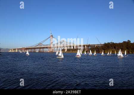 San Francisco-Oakland Bay Bridge, San Francisco, Californie Banque D'Images