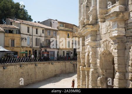 Arles, France. 29 août, 2019. L'extérieur de l'amphithéâtre romain (Arènes d'Arles), qui date de 90AD et assis plus de 20 000 spectateurs. Cred Banque D'Images