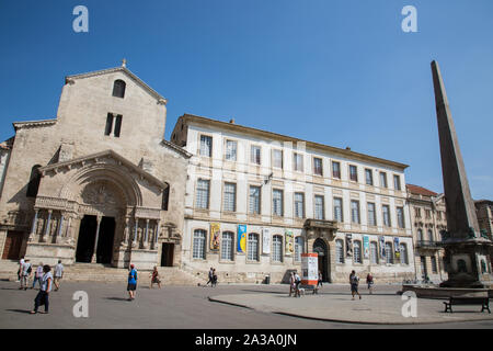 Arles, France. 29 août, 2019. La 12e-15e siècle Cathédrale de Saint Trophime (Cathédrale Saint-Trophime), un exemple important de l'Art Roman archit Banque D'Images