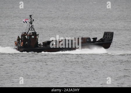 0204 (A6), un LCVP Mk.5 déployés à partir de l'Albion, en passant Gourock à son arrivée pour l'exercice Joint Warrior 19-2 Banque D'Images