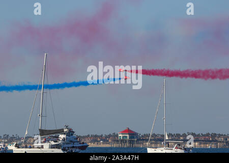 La Royal Air Force britannique des flèches rouges se produisant au grand meeting aérien du Pacifique Huntington Beach Californie USA. le plus grand show aérien aux Etats-Unis Banque D'Images