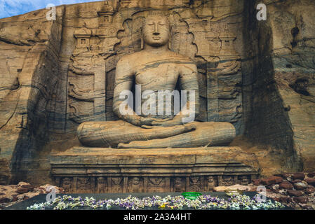 Statue de Bouddha assis, Gal Vihara, Polonnaruwa, Sri Lanka Banque D'Images