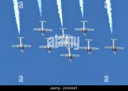 Les Snowbirds des Forces canadiennes à la Great Pacific aéronautique à Huntington Beach, Californie, le 4 octobre 2019 Banque D'Images