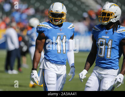 Los Angeles, Californie, USA. 6 octobre, 2019. Los Angeles Chargers receveur Geremy Davis (11) et Los Angeles Chargers receveur Mike Williams (81) préchauffer avant un match de football américain NFL Chargers entre Los Angeles et Denver Broncos, dimanche, Octobre 6, 2019, dans la région de Carson, Californie Crédit : Ringo Chiu/ZUMA/Alamy Fil Live News Banque D'Images