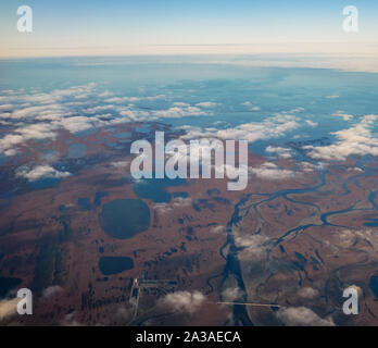 Les champs de pétrole de Prudhoe Bay, Alaska, Deadhorse. L'océan Arctique. La toundra de fusion. Le réchauffement de l'énergie Changement Climatique. BP. Conoco Phillips. Pente nord Banque D'Images