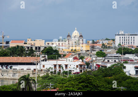 Ville fortifiée de Carthagène comme vu du haut de château de San Felipe de Barajas Banque D'Images