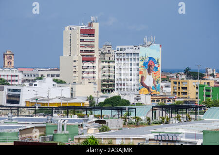 Skyline de Carthagène comme vu du haut de château de San Felipe de Barajas Banque D'Images