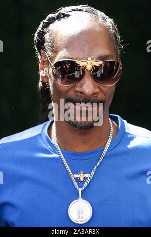 CENTURY CITY, LOS ANGELES, CALIFORNIE, USA - 06 OCTOBRE : rapper Snoop Dogg arrive à la première mondiale de MGM's "La famille Addams" tenue à l'AMC Westfield Century City le 6 octobre 2019 dans la région de Century City, Los Angeles, Californie, États-Unis. (Photo par Xavier Collin/Image Press Office) Banque D'Images