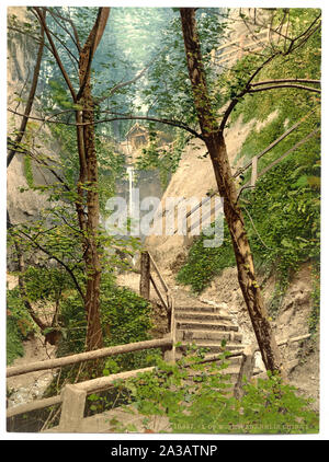 , Shanklin Chine, île de Wight, Angleterre ; impression no. 10337. ; titre de la Detroit Publishing Co., catalogue J-section étrangère, Detroit, Michigan : Detroit Publishing Company, 1905. ; fait partie de : Vues de l'Angleterre dans l'Photochrom collection imprimée. ; Banque D'Images