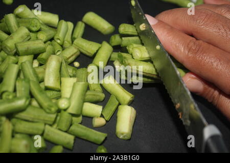 Couper les légumes Haricots verts longs de droit Banque D'Images