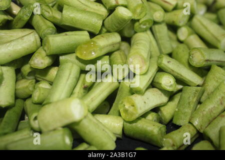 Couper les légumes Haricots verts longs de droit Banque D'Images