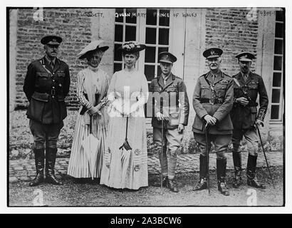 Sir Arthur Sloggett, Queen Mary, le Prince de Galles Banque D'Images