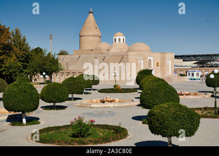 Mausolée de Chashma-Ayub, également connu sous le nom de Chashma Ayub Maqbarasi et puits de Jacob, Boukhara, Ouzbékistan, l'Asie centrale Banque D'Images