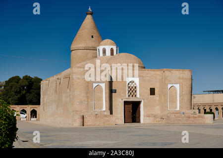 Mausolée de Chashma-Ayub, également connu sous le nom de Chashma Ayub Maqbarasi et puits de Jacob, Boukhara, Ouzbékistan, l'Asie centrale Banque D'Images