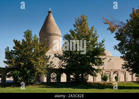 Mausolée de Chashma-Ayub, également connu sous le nom de Chashma Ayub Maqbarasi et puits de Jacob, Boukhara, Ouzbékistan, l'Asie centrale Banque D'Images