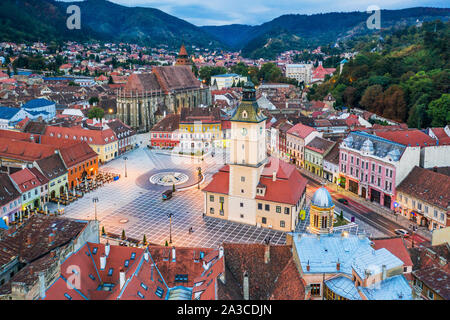 Brasov, Roumanie. Vue aérienne de la vieille ville. Banque D'Images