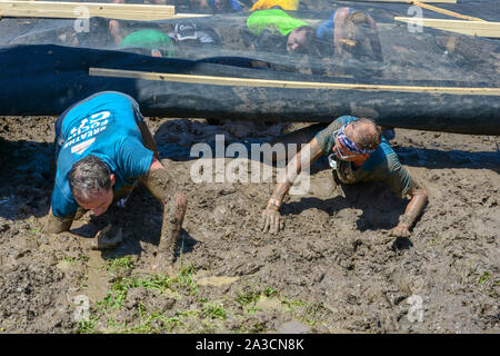 Engelberg, Suisse - 2 juin 2019 : les personnes qui participent au Fischerman's friend strongman run à Engelberg sur les Alpes Suisses Banque D'Images