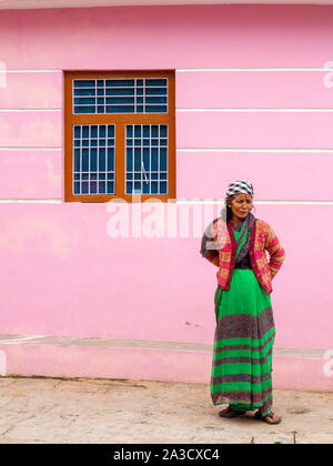 Femme indienne au village de Tulla Kote, Uttarakhand, Inde Banque D'Images