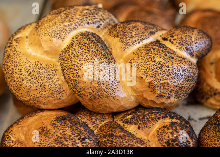 Pains et produits de boulangerie et de close-up. Pain blanc frais. Pain boulangerie bun arrière-plan. Banque D'Images