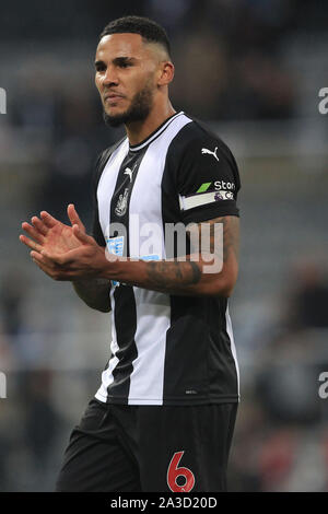 NEWCASTLE Upon Tyne, 6 octobre Jamaal Lascelles de Newcastle United à la fin de la Premier League match entre Newcastle United et Manchester United à St James Park, Newcastle Le dimanche 6 octobre 2019. (Crédit : Mark Fletcher | MI News) Banque D'Images