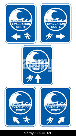 Signes d'alerte aux tsunamis montrant les itinéraires d'évacuation les indications pour les piétons Banque D'Images