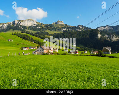 Kamor und Hoher Kasten Alpstein à Appenzell Innerhoden im Banque D'Images