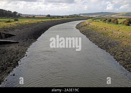 Vue de la rivière Ouse du pont tournant Southease près de Rodmell à North en direction de la ville de Lewes dans l'East Sussex UK KATHY DEWITT Banque D'Images