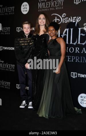 Rome, Italie. 07Th Oct, 2019. Rome, premiere film 'Maleficent' - 'La Dame du Mal'. Dans l'image : Angelina Jolie avec ses enfants Shiloh Jolie-Pitt et Zahara Jolie-Pitt : Crédit Photo Agency indépendante/Alamy Live News Banque D'Images