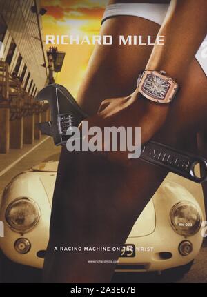 Affiche publicitaire de Richard Mille marque horlogère suisse de luxe dans le magazine de l'année 2012, la publicité creative Richard Mille une publicité à partir d'2010s Banque D'Images