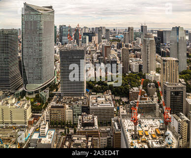Construction en hauteur résistante aux tremblements de terre travaux de construction sur Skyscraper à Chuo, Tokyo, Japon Banque D'Images