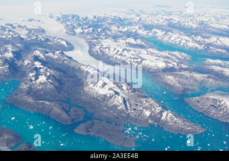 Vue aérienne de scenic Groenland glaciers et icebergs Banque D'Images