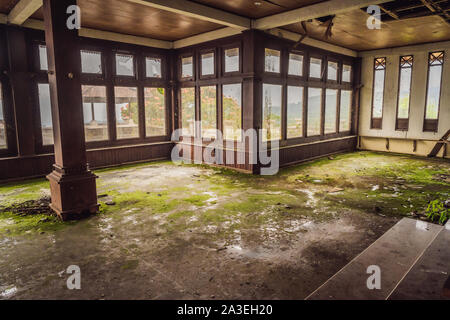 Abandonné et mystérieux hôtel à Bedugul. L'île de Bali, Indonésie Banque D'Images