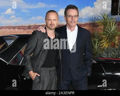 7 octobre 2019, Westwood, Californie, États-Unis : 07 octobre 2019 - Westwood, Californie - Bryan Cranston, Aaron Paul. El Camino : a Breaking Bad Movie de Netflix, première de Los Angeles au Regency Village Theater. Crédit photo : Birdie Thompson/AdMedia Banque D'Images