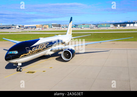 Stuttgart/Allemagne, 22 Septembre 2019 : Guinée équatoriale Gouvernement Boeing 777 à l'aéroport de Stuttgart. Banque D'Images