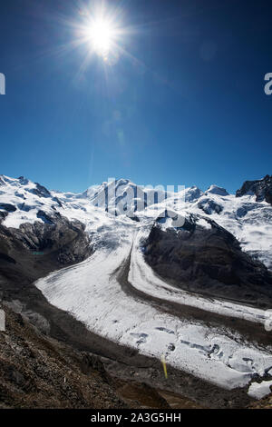 Glacier du Gorner ou Gornergletscher au Gornergrat montrant Monte Rossa massif, au-dessus de Zermatt en Suisse. Septembre 2019 Le glacier du Gorner (allemand : G Banque D'Images