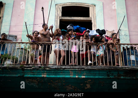 Fidèles participer au pèlerinage que chaque année rend hommage à la Vierge de la Charité, patronne de Cuba. Banque D'Images