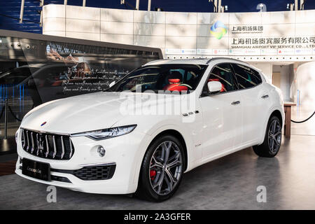 Shanghai, Chine. 3e oct, 2019. Maserati Levante, un multisegment de luxe de taille moyenne SUV, vus dans l'Aéroport International de Shanghai Pudong. Crédit : Alex Tai SOPA/Images/ZUMA/Alamy Fil Live News Banque D'Images