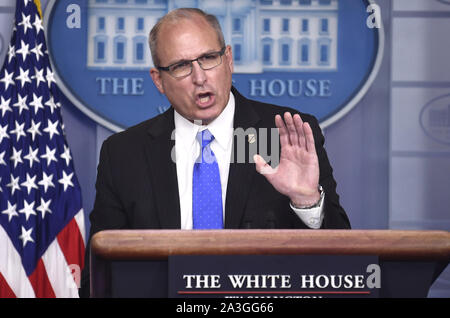 Washington, United States. 05Th Oct, 2019. Customs and Border Protection intérimaire commissaire Mark Morgan fait de remarques au cours d'un point de presse à la Maison Blanche, le mardi 8 octobre 2019, à Washington, DC. Morgan a parlé de l'administration les derniers efforts sur l'immigration à la frontière américano-mexicaine. Photo de Mike Theiler/UPI UPI : Crédit/Alamy Live News Banque D'Images