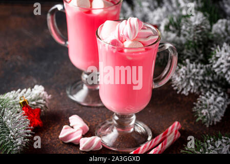 Ruby chocolat chaud ou cacao rose Banque D'Images