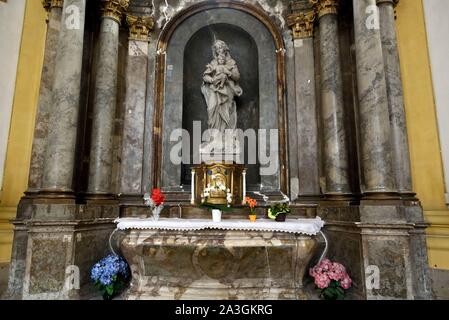 France, Meurthe et Moselle, Lunéville, Place Saint Remy, Église Saint Jacques en date du 18e siècle, l'autel de la Vierge Banque D'Images