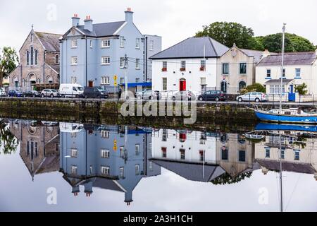 L'Irlande, dans le comté de Galway, Galway City, port buidlings de la Claddagh Banque D'Images