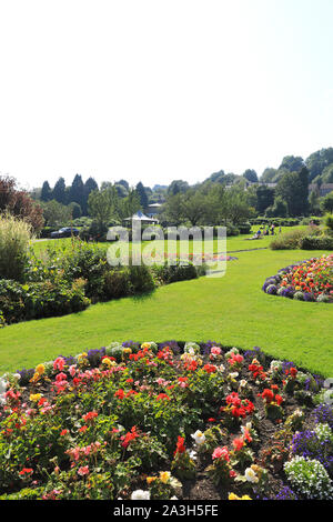 Central Park à Haworth, a noté dans ses magnifiques jardins de fleurs, dans la région de Bradford, dans le West Yorkshire, UK Banque D'Images