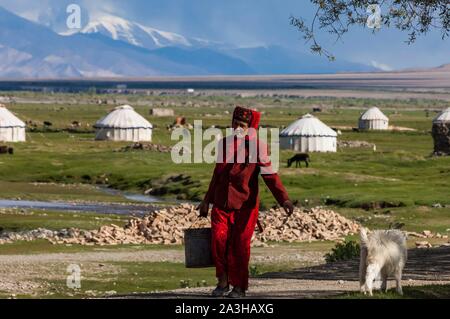 La Chine, le Xinjiang, hauts plateaux du Pamir, les pâturages et les communautés nomades de Taxkorgan tadjik Banque D'Images